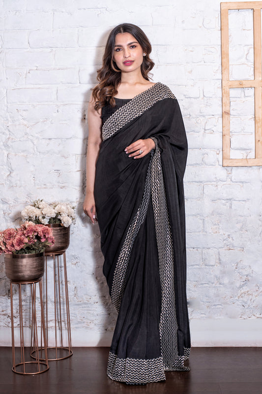 Black Pipe Sari Set