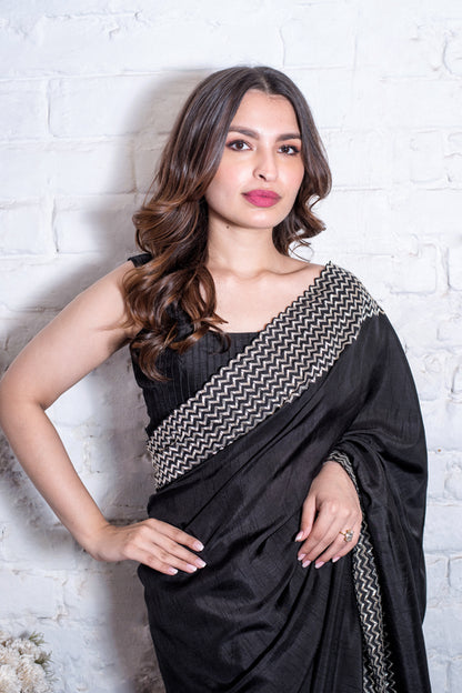 Black Pipe Sari Set