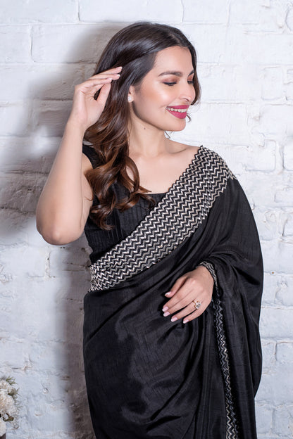 Black Pipe Sari Set