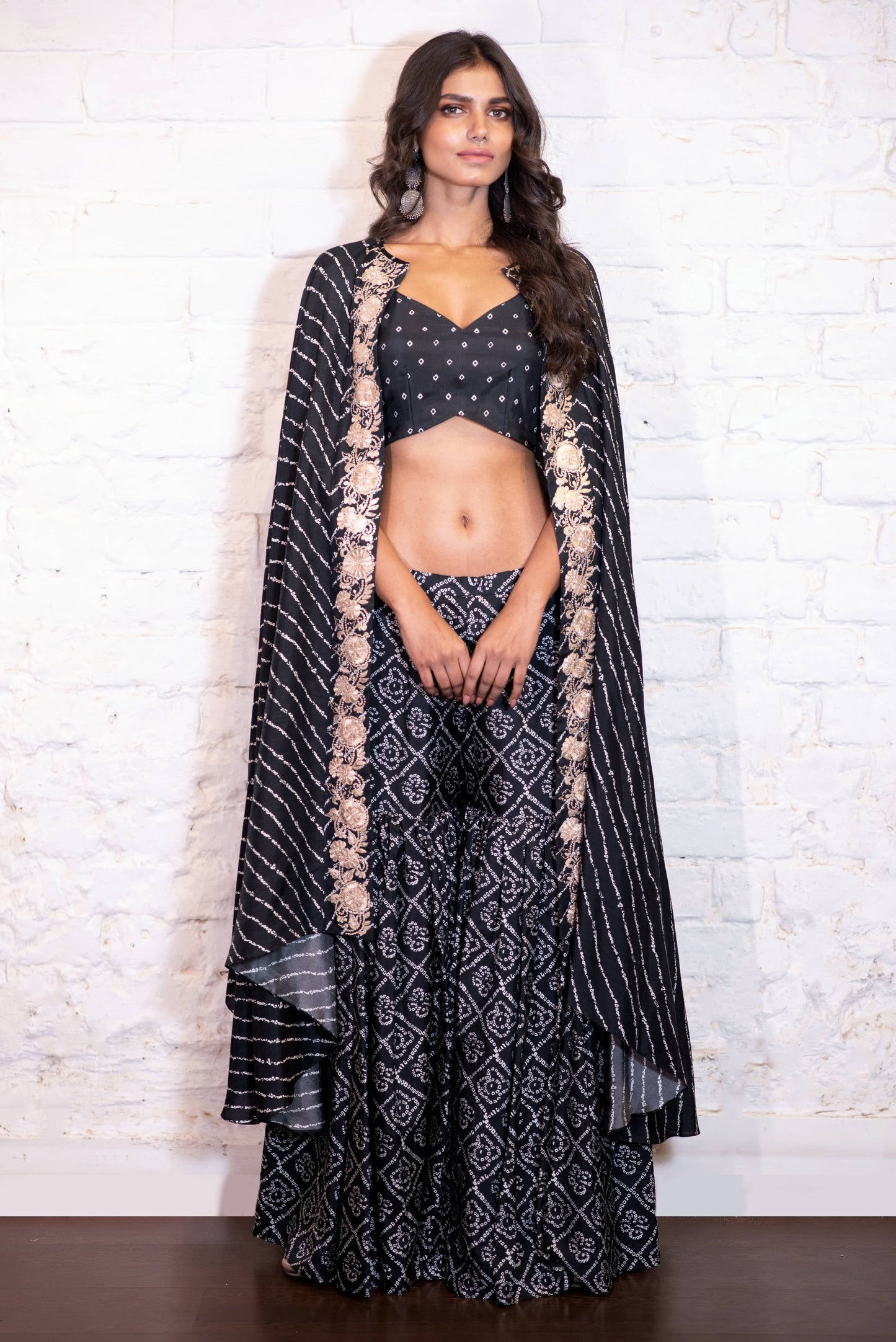 Black Cape & Garara Set